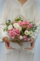 интересен плик с роза и еустома