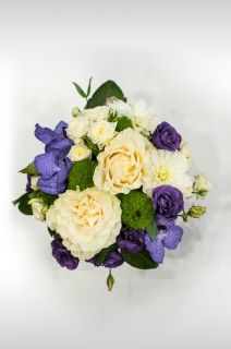 елегантна кутия с орхидеи