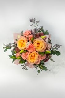 стилна кутия с рози