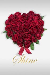 интересна кутия тип сърце с червени рози